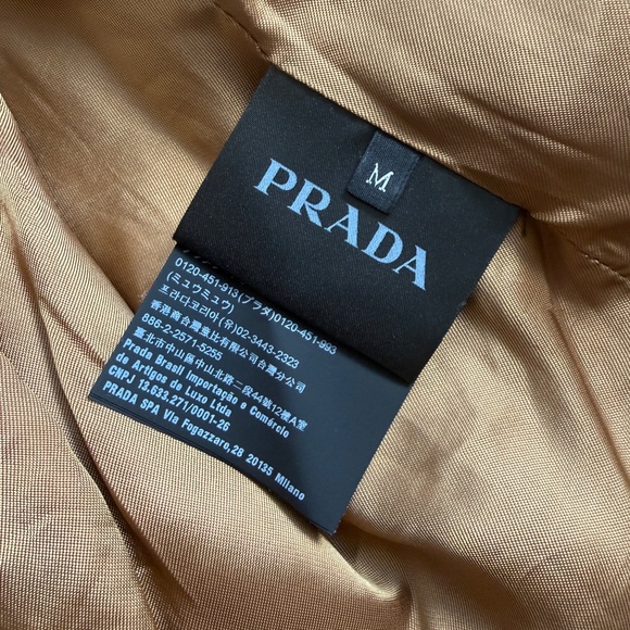 2020 Prada Jacket - Only one listed on the internet - Picture 16 of 16